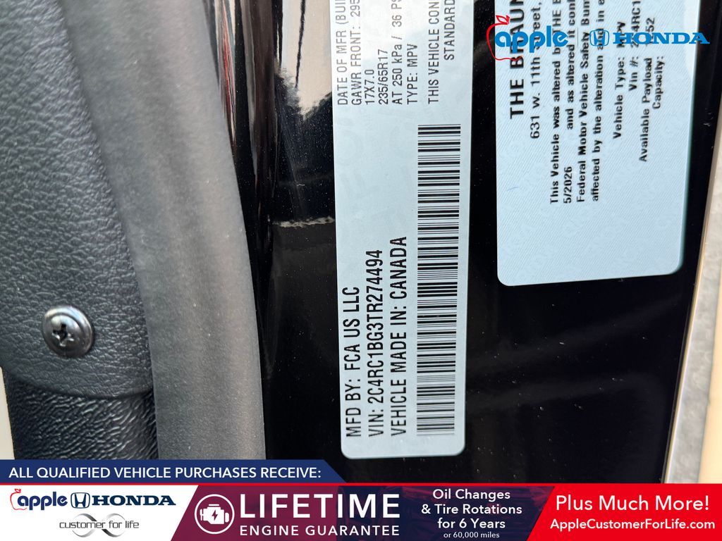 2026 Chrysler Pacifica Select