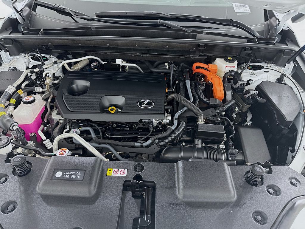 2023 Lexus NX Hybrid 450h+ F Sport 31