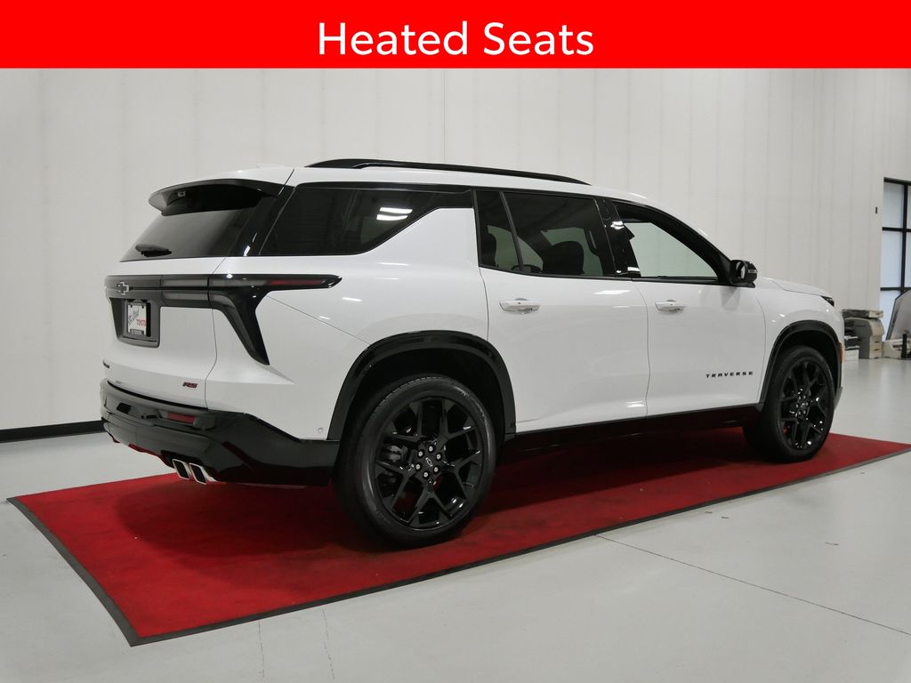 Used 2025 Chevrolet Traverse SUV