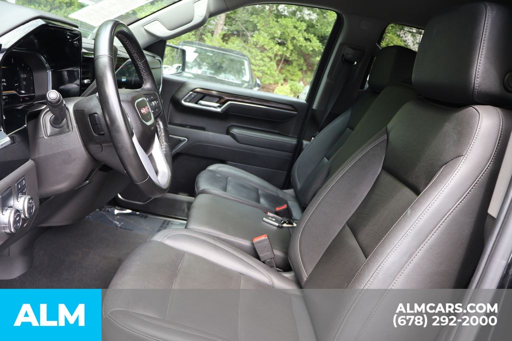 Used 2025 Black GMC SLT image 11