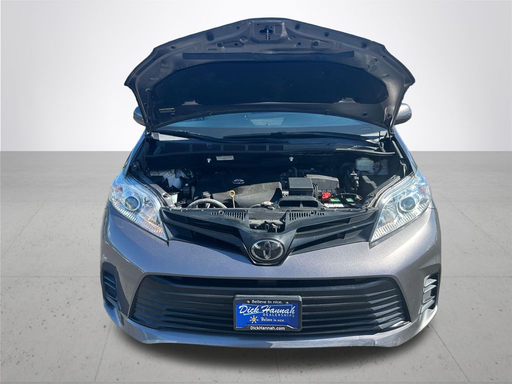 2020 Toyota Sienna L