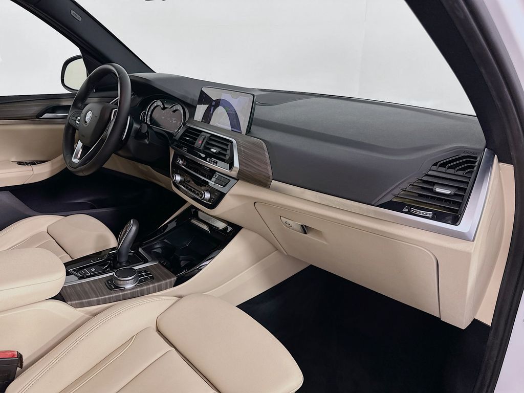 Thumbnail: 2018 BMW X3 - 30