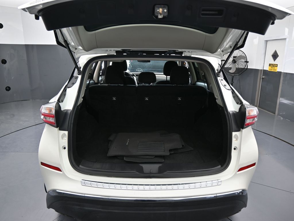 Used 2018 Pearl White Nissan S image 34