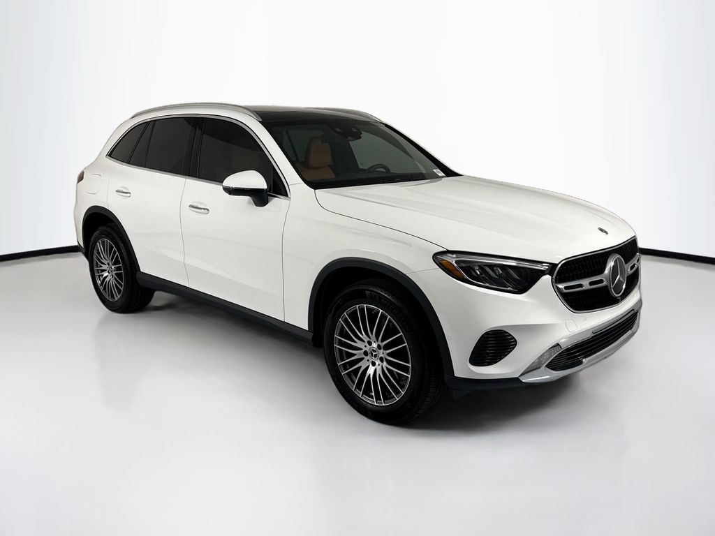 Thumbnail: 2026 Mercedes-Benz GLC - 3