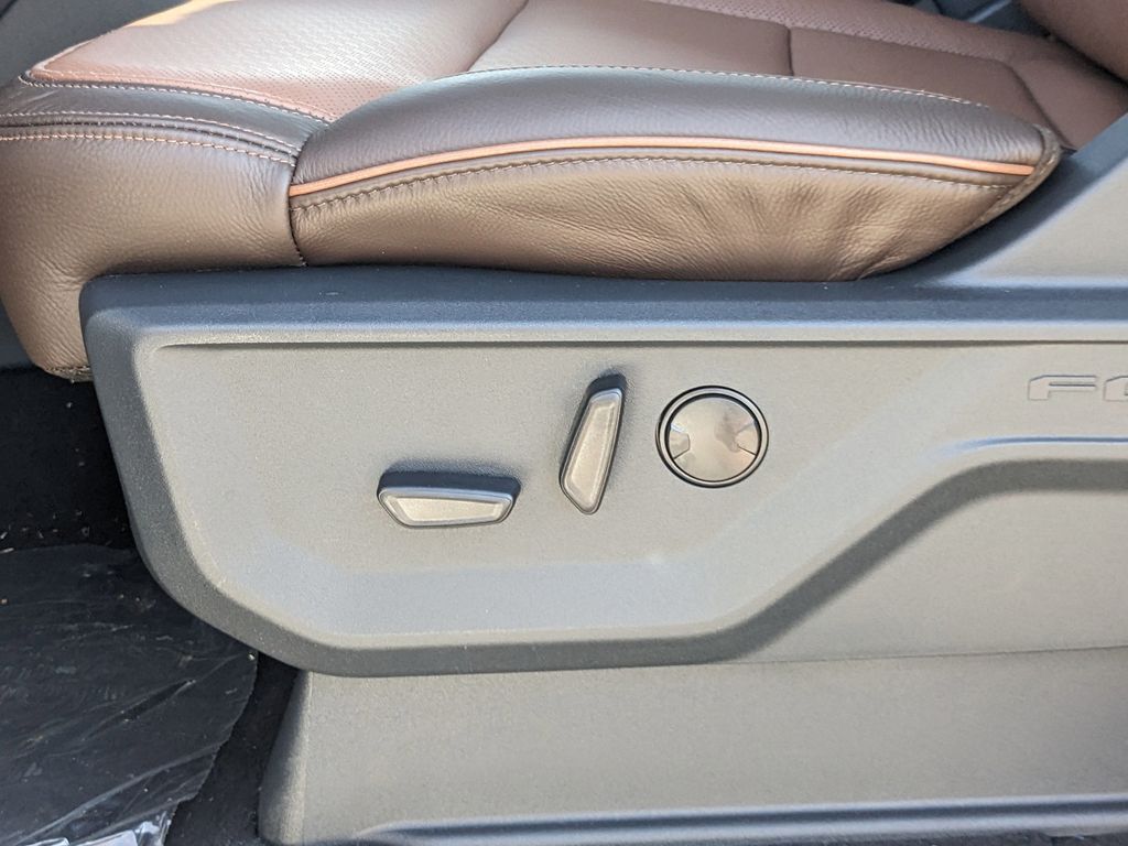2025 Ford Expedition MAX King Ranch