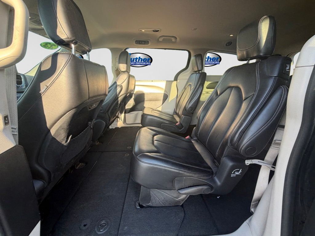 2023 Chrysler Pacifica Touring L Black at Auto Express Mitsubishi