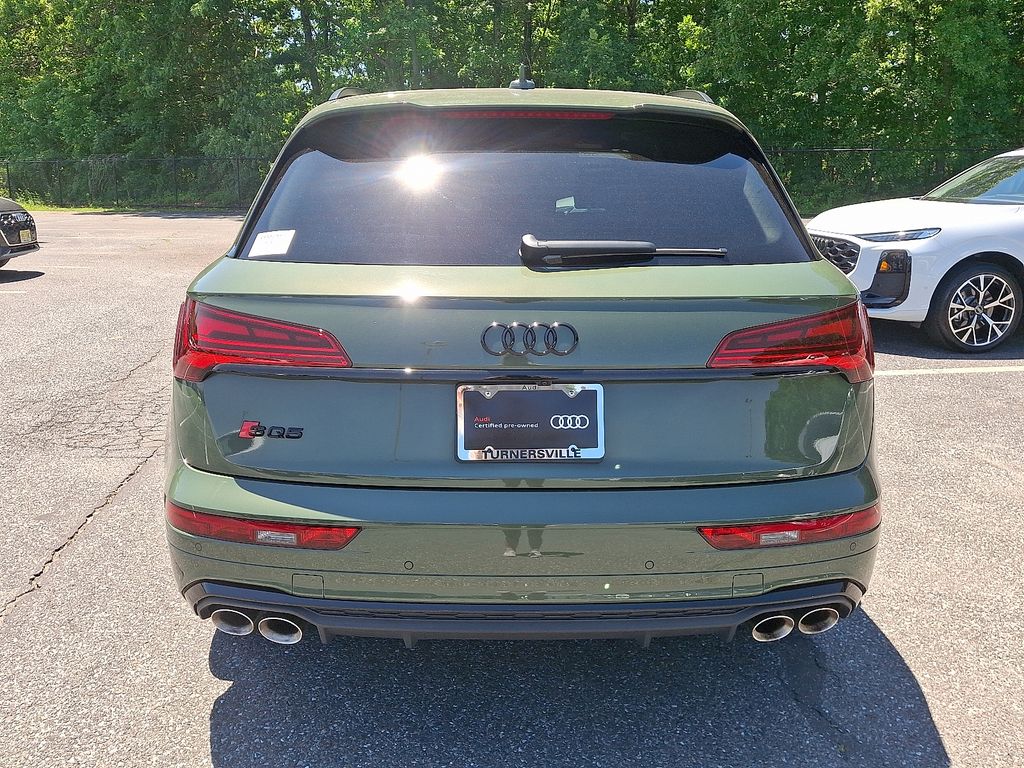Thumbnail: 2024 Audi SQ5 - 5