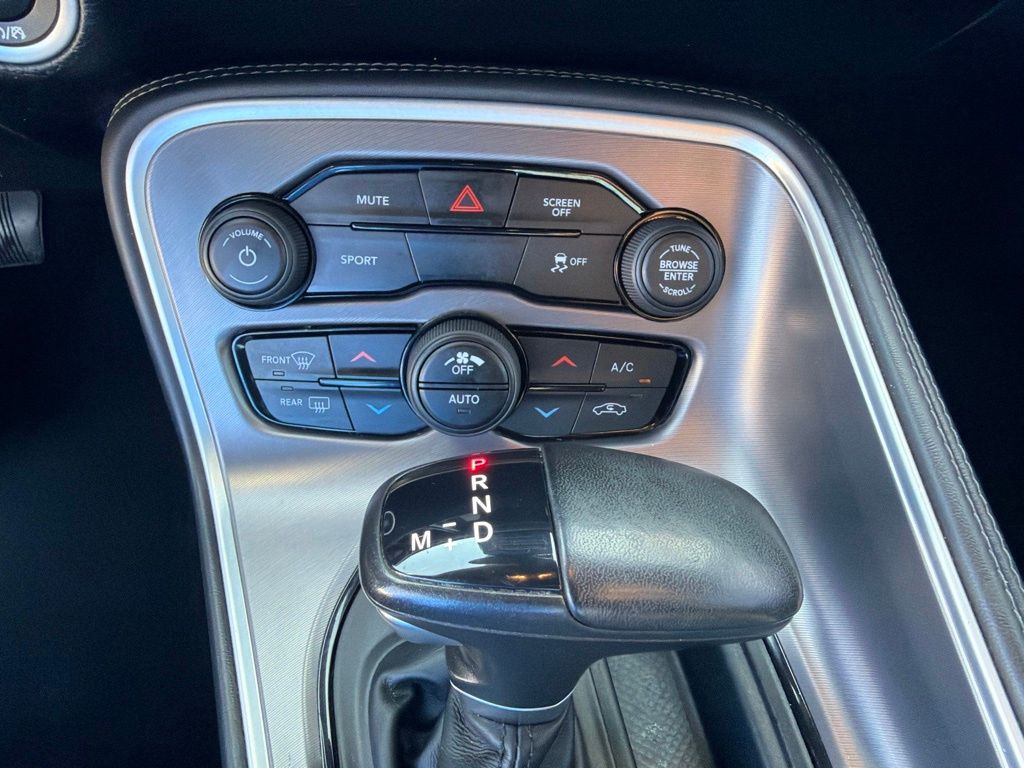 2020 Dodge Challenger SXT