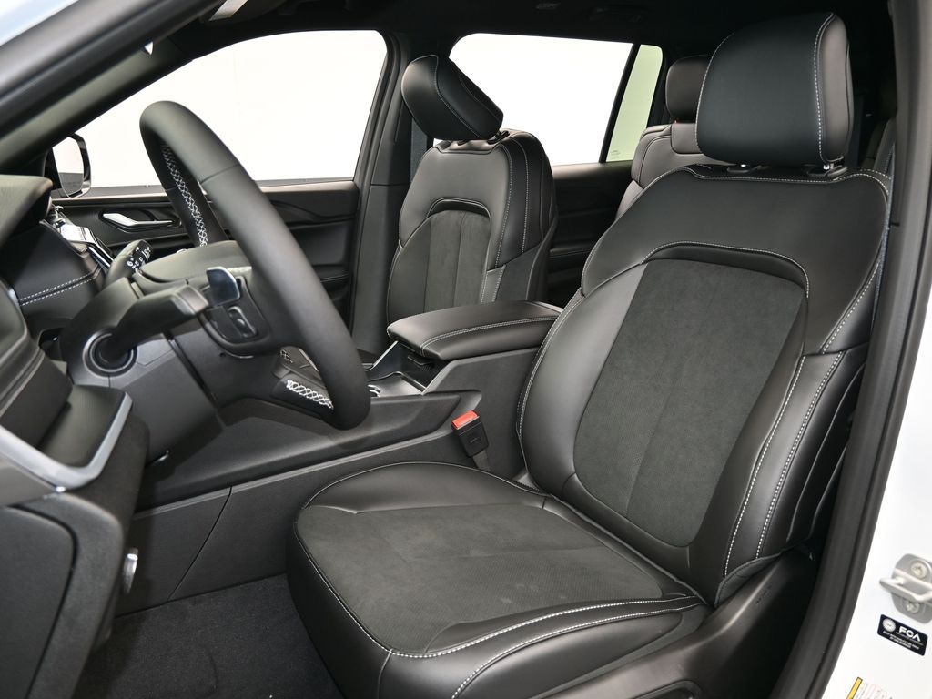 Used 2025 Bright White Clearcoat Jeep Altitude image 10