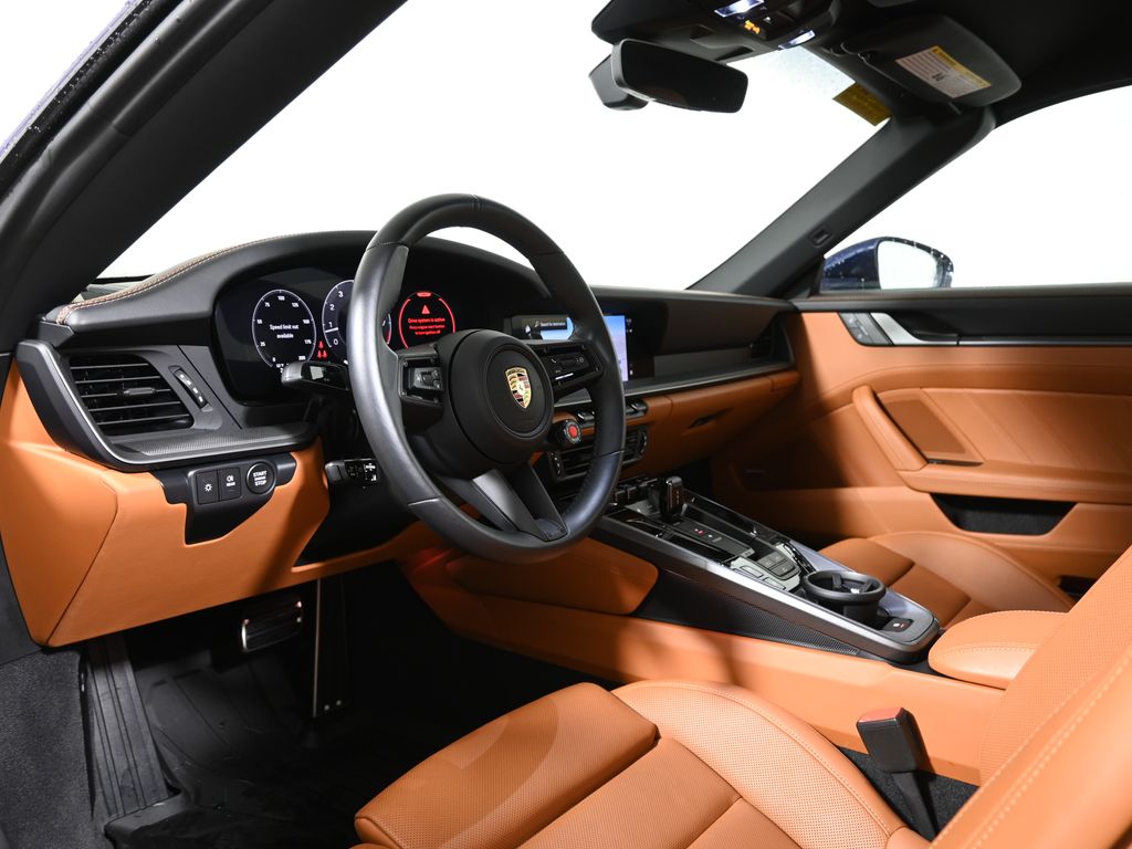 Thumbnail: 2025 Porsche 911 - 4