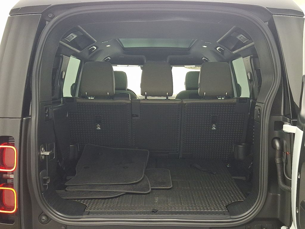 Thumbnail: 2021 Land Rover Defender - 30