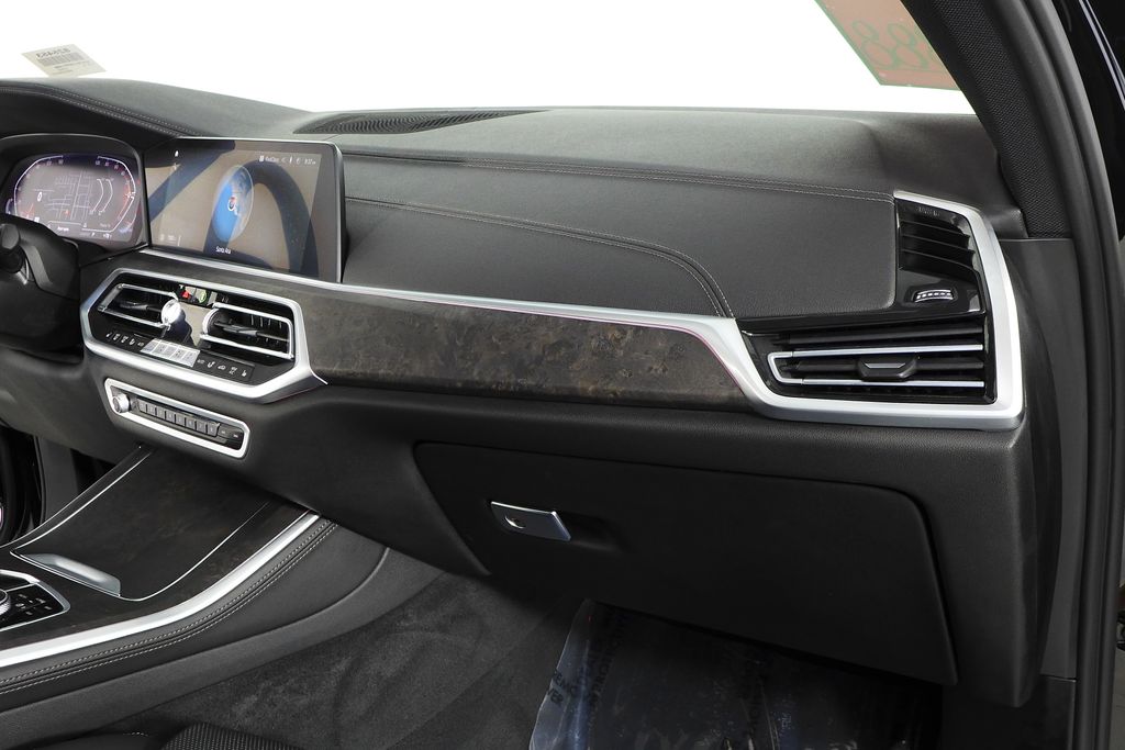 Thumbnail: 2023 BMW X5 - 14