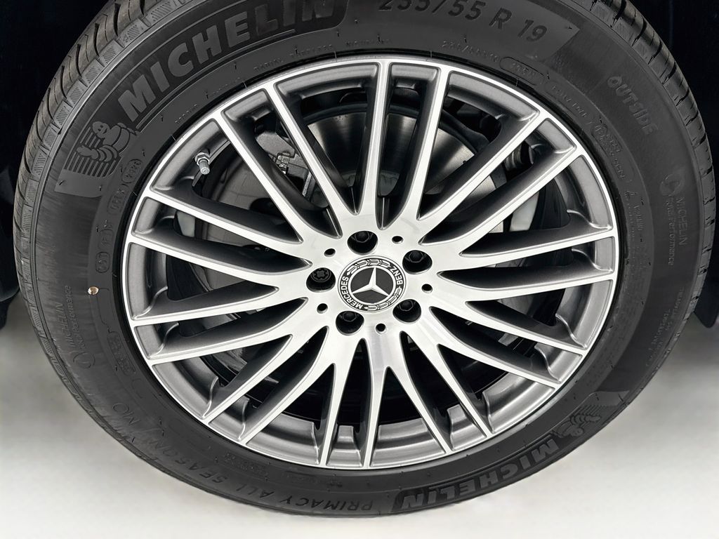 Thumbnail: 2027 Mercedes-Benz GLC - 30