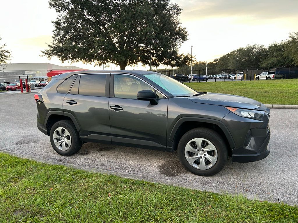 Thumbnail: 2022 Toyota RAV4 - 7