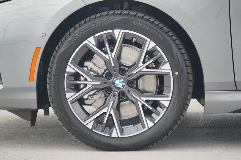 Thumbnail: 2026 BMW 2 Series - 5