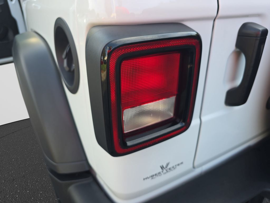 Used 2025 Jeep Wrangler SUV