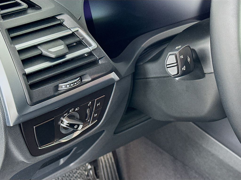 2024 BMW X3 sDrive30i 10