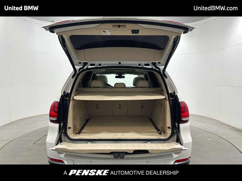Thumbnail: 2015 BMW X5 - 23