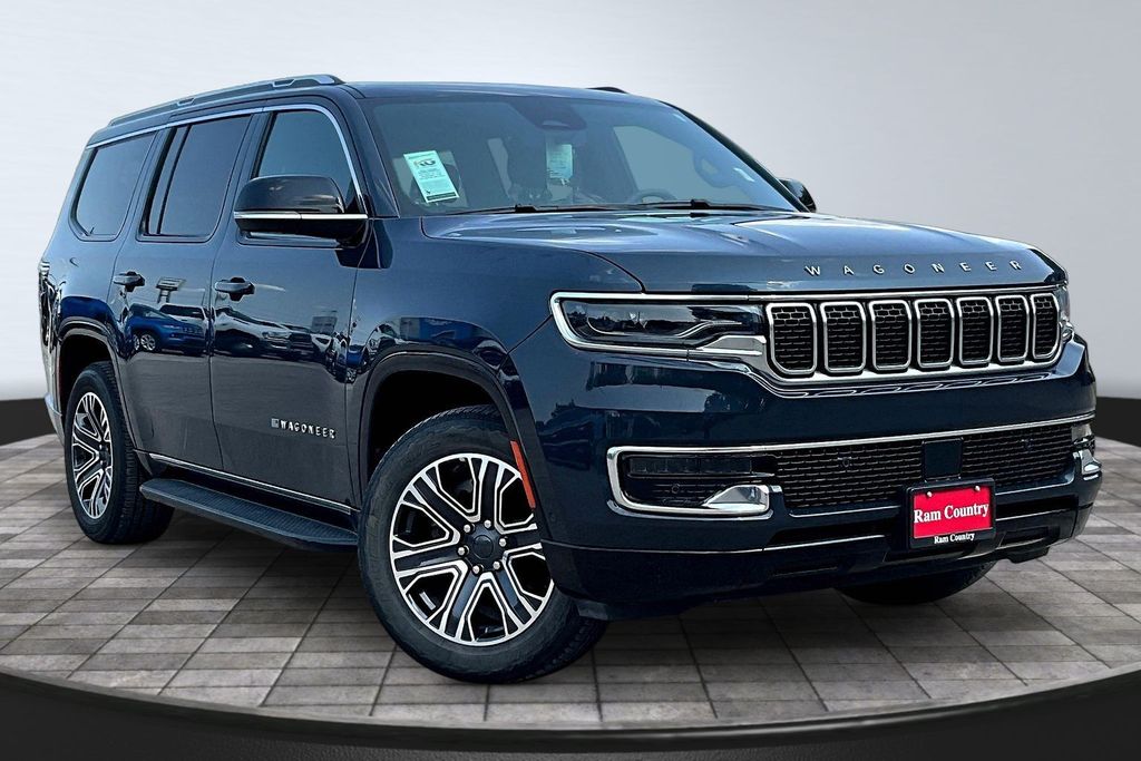 2023 Jeep Wagoneer Base - 3