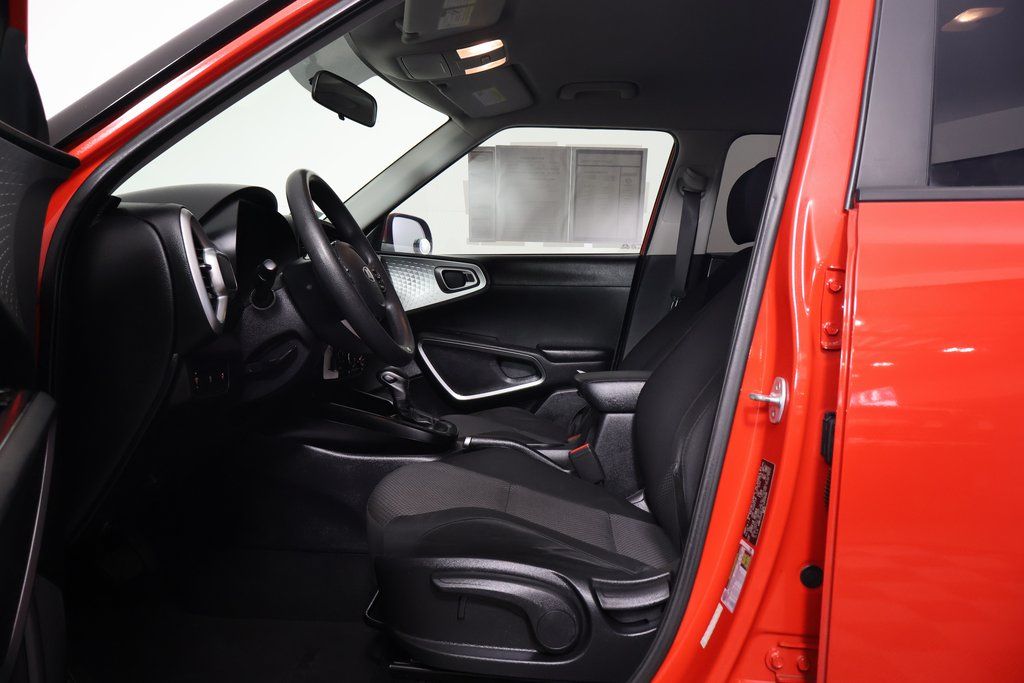 Thumbnail: 2020 Kia Soul - 10