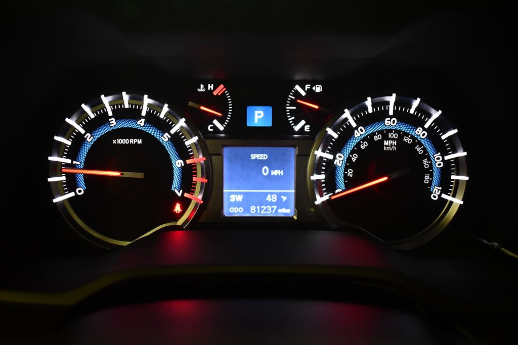 Thumbnail: 2019 Toyota 4Runner - 24