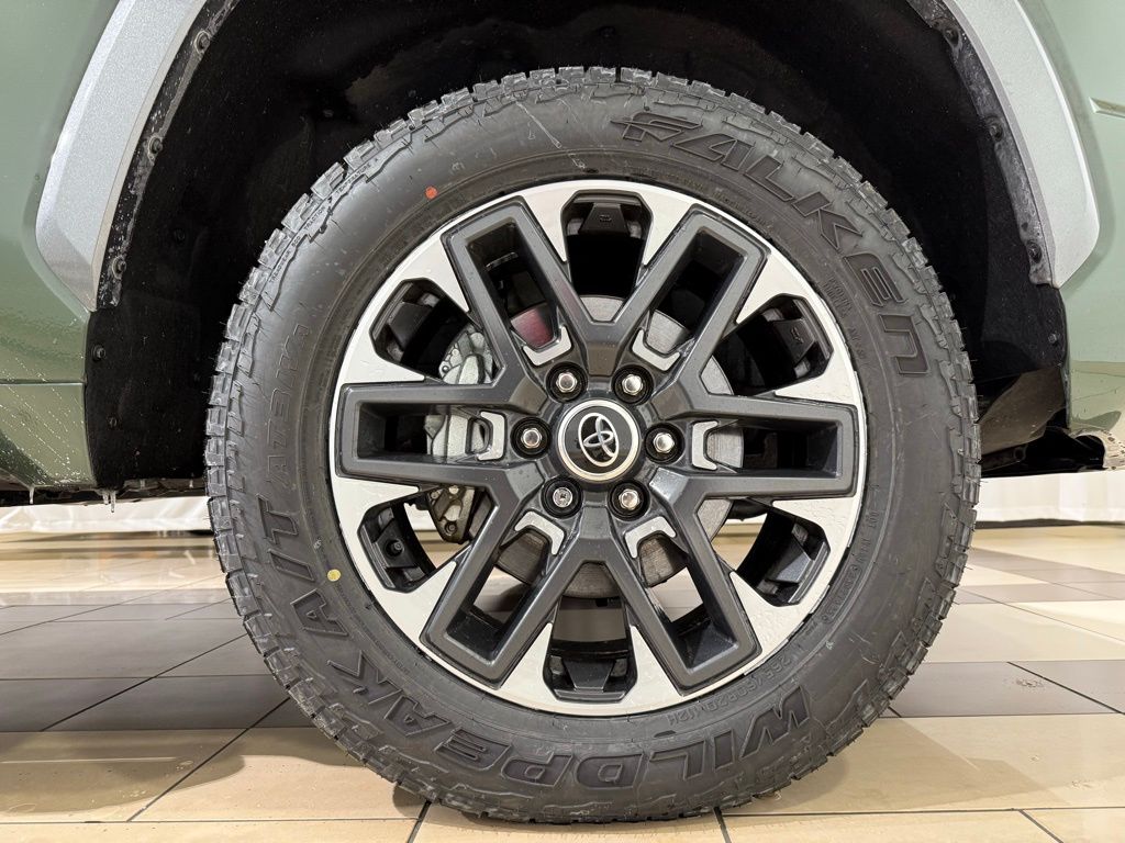 Thumbnail: 2023 Toyota Tundra - 9