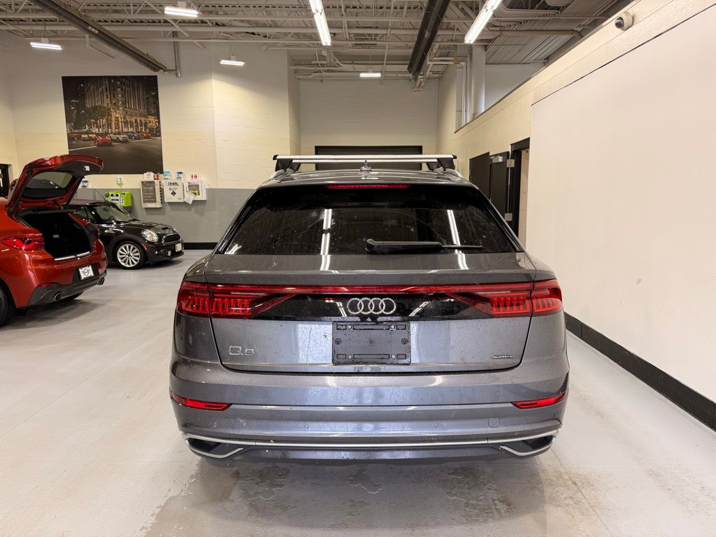 Thumbnail: 2021 Audi Q8 - 4