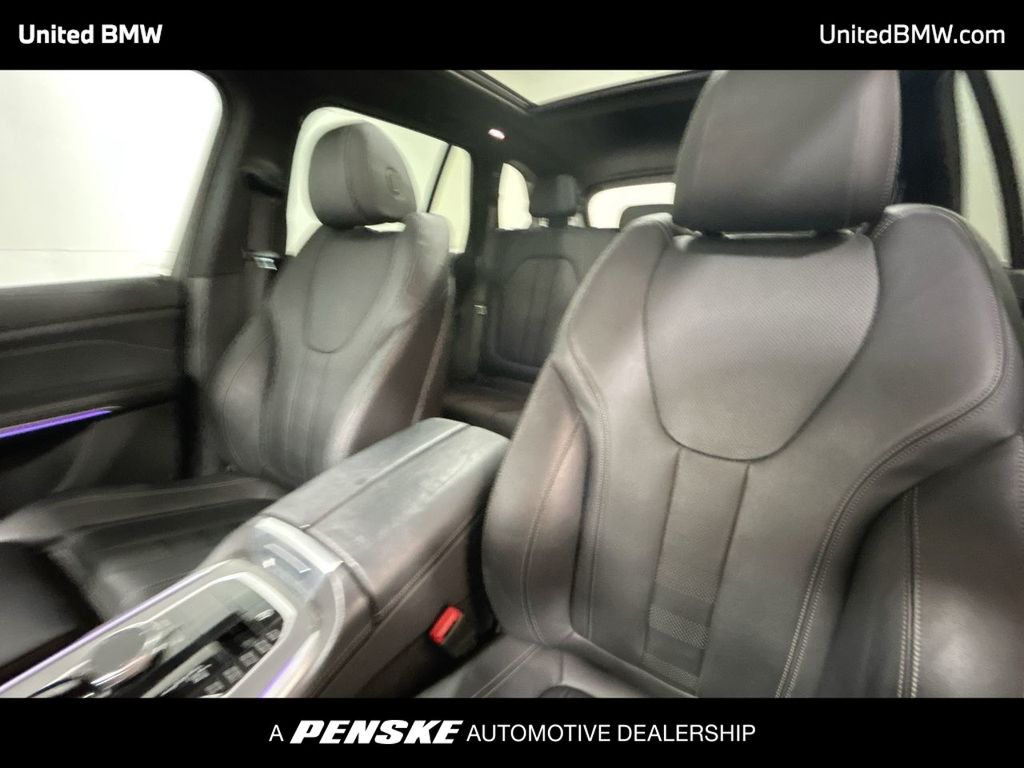 Thumbnail: 2022 BMW X5 - 13