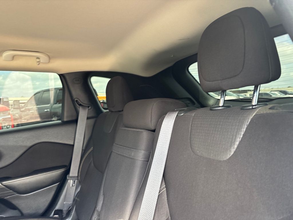 Used Car 2017 Jeep Cherokee  Latitude For Sale Under $15,000 In Austin, Texas