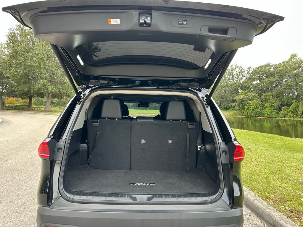 Thumbnail: 2024 Toyota Grand Highlander - 10