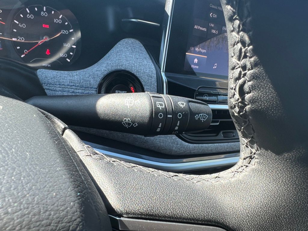 Thumbnail: 2024 Jeep Compass - 23