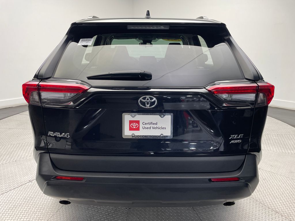 2024 Toyota RAV4 XLE 6