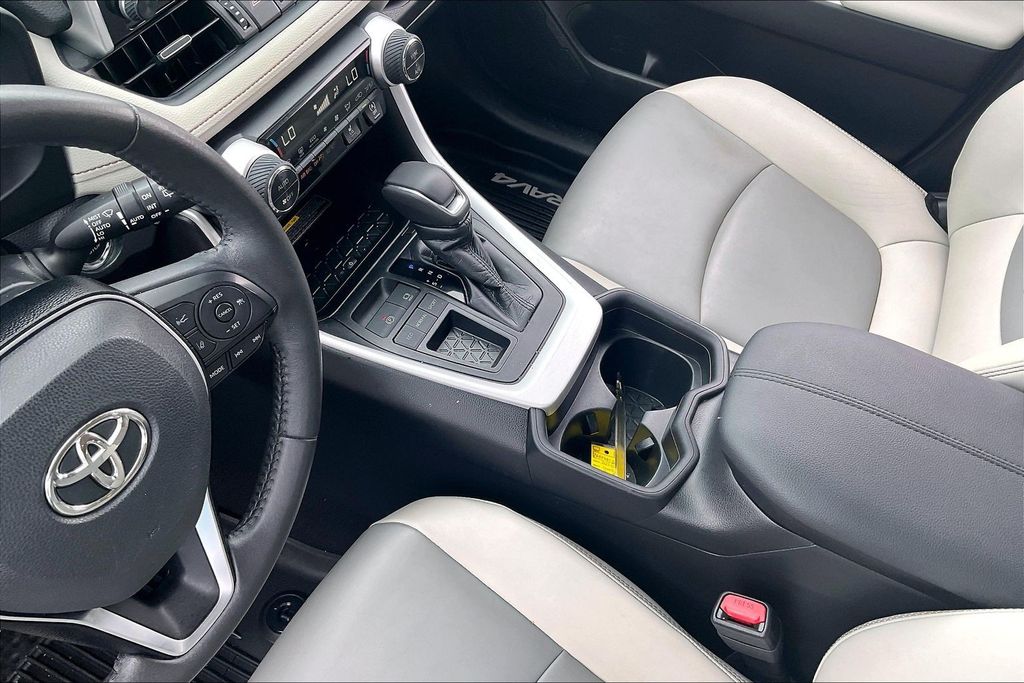 Used 2020 Toyota RAV4 SUV