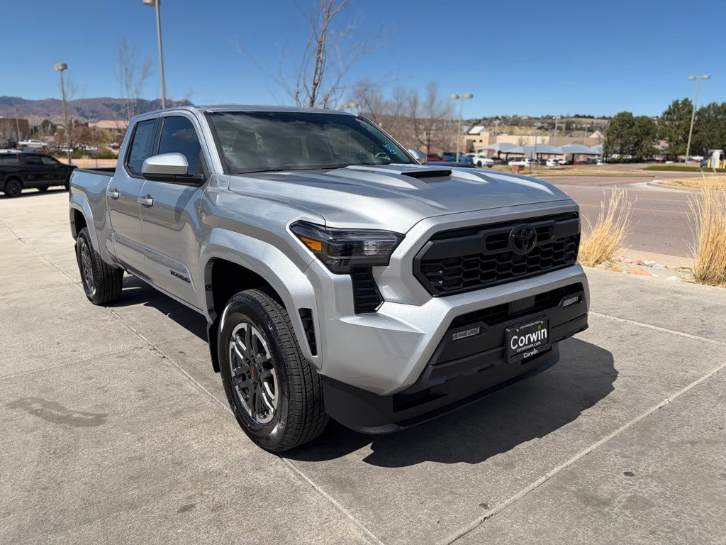 View vehicle photo 3