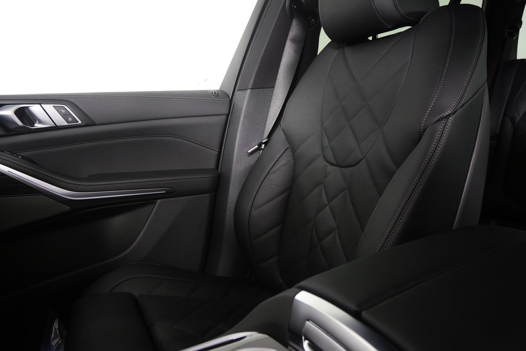 Thumbnail: 2026 BMW X5 - 22