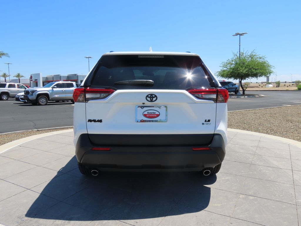2025 Toyota RAV4 LE 6