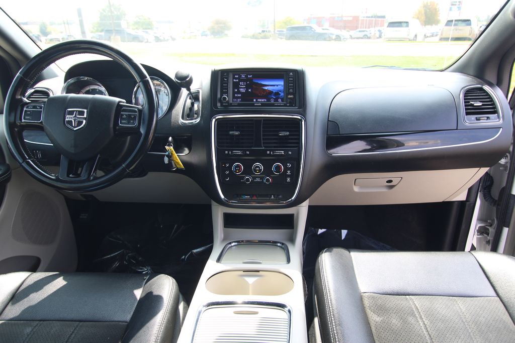 Used 2019 Dodge Grand Caravan Van