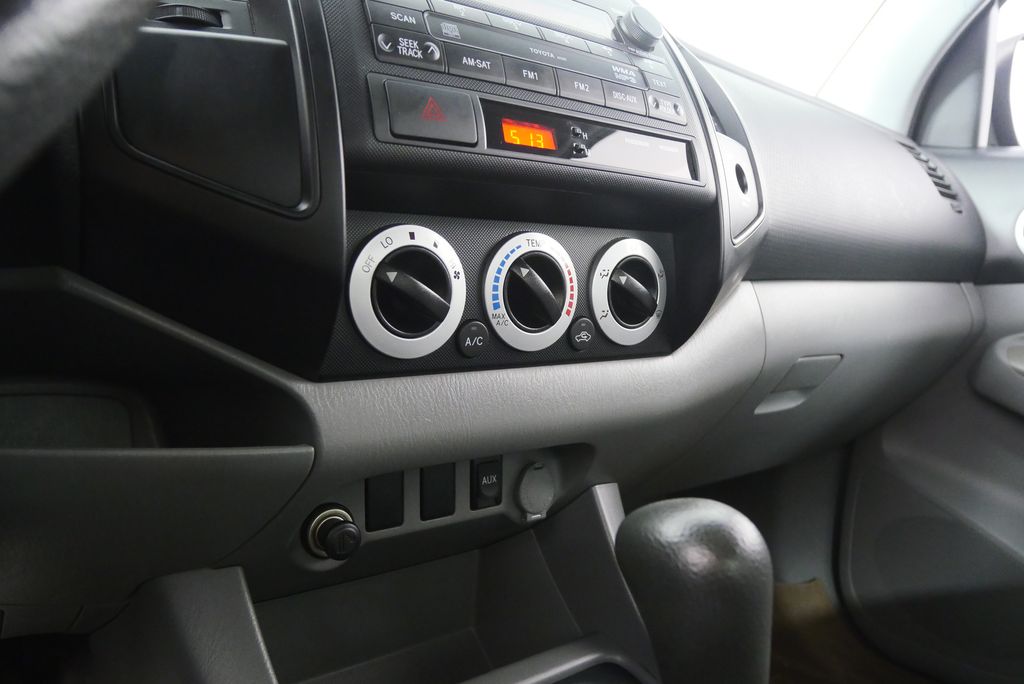 2011 Toyota Tacoma  23