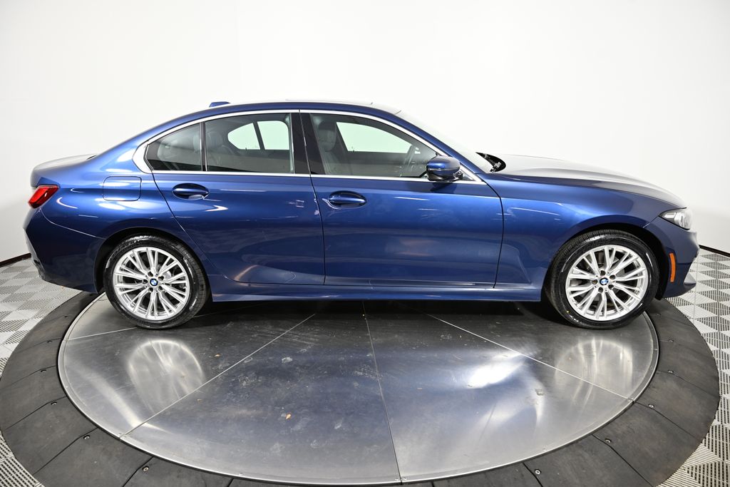 Thumbnail: 2024 BMW 3 Series - 6