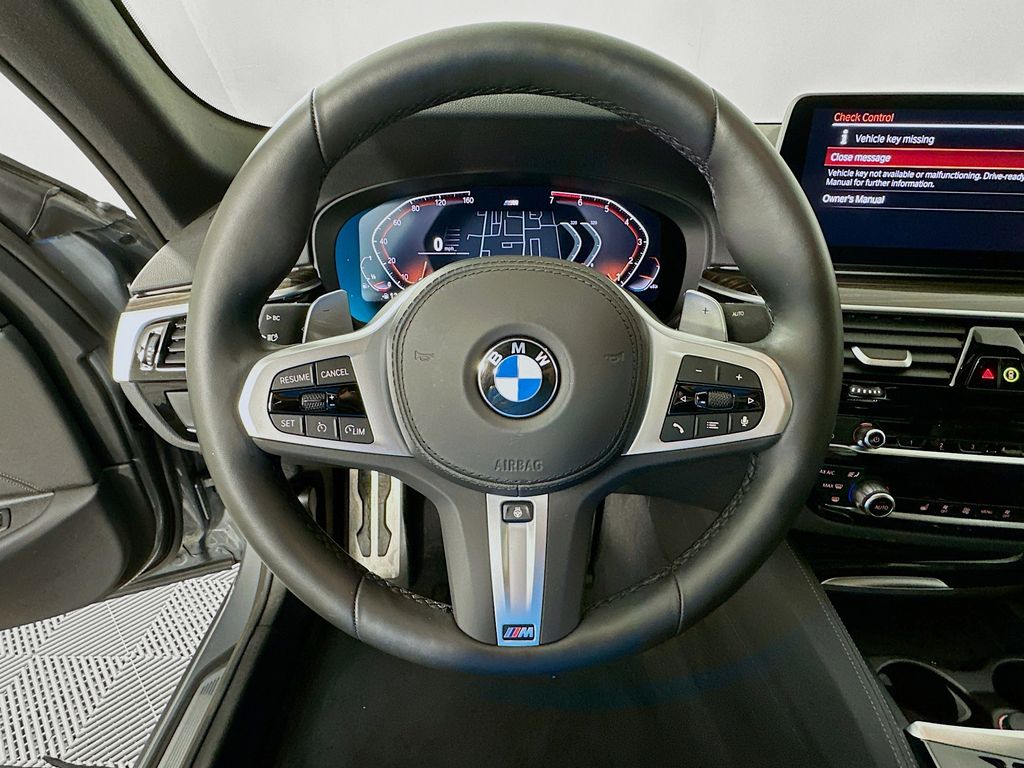 Thumbnail: 2023 BMW 5 Series - 11