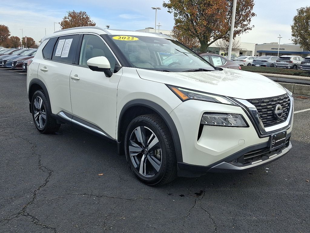 Thumbnail: 2022 Nissan Rogue - 3