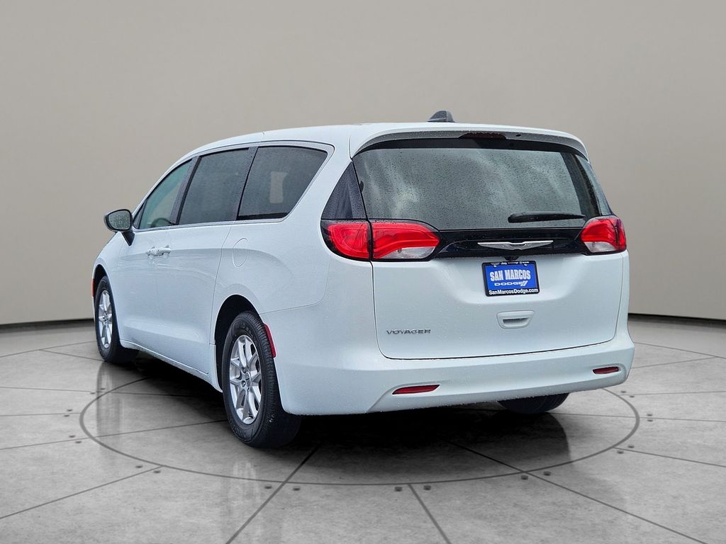 Used Car 2024 Chrysler Voyager  Lx For Sale Under $25,000 In San Marcos, Texas