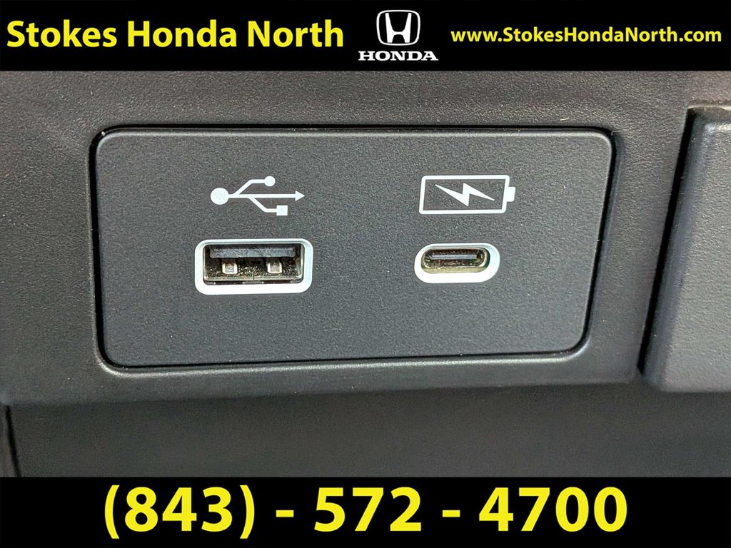 Used 2025 Honda Odyssey Van