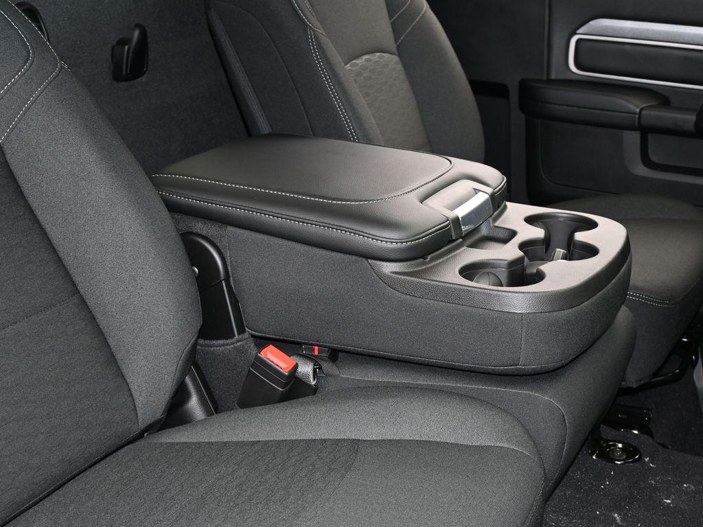 New 2026 Diamond Black Crystal Pearlcoat Ram Tradesman image 37