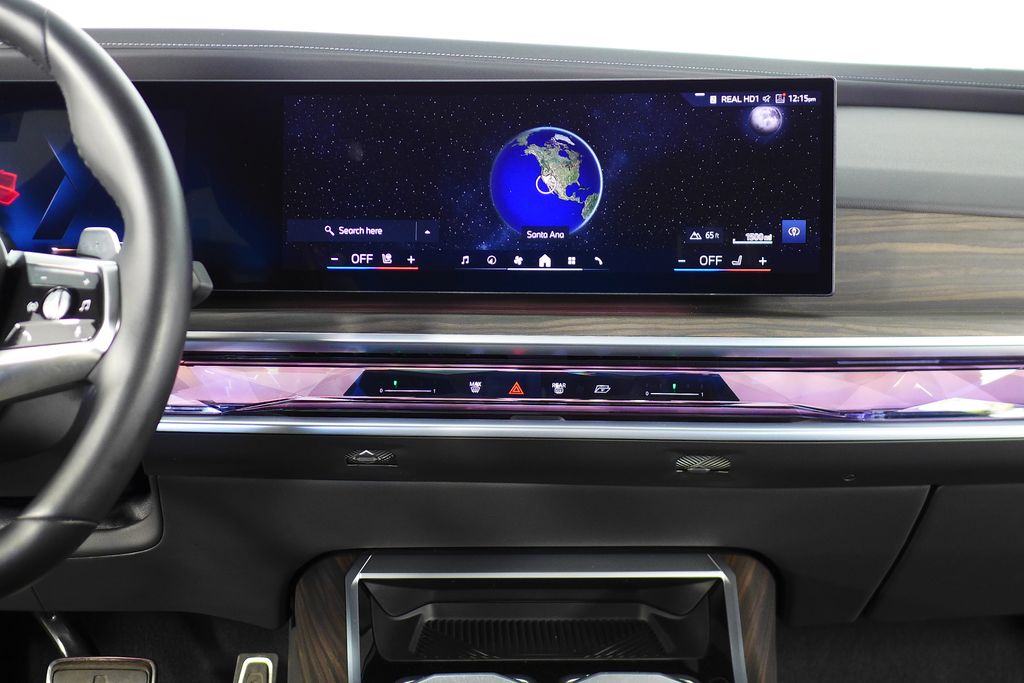 Thumbnail: 2024 BMW 7 Series - 25