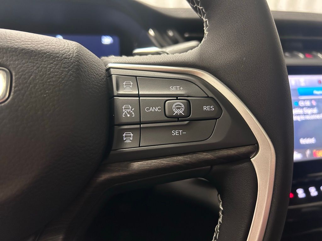 new 2026 Jeep Grand Cherokee car, priced at $48,995