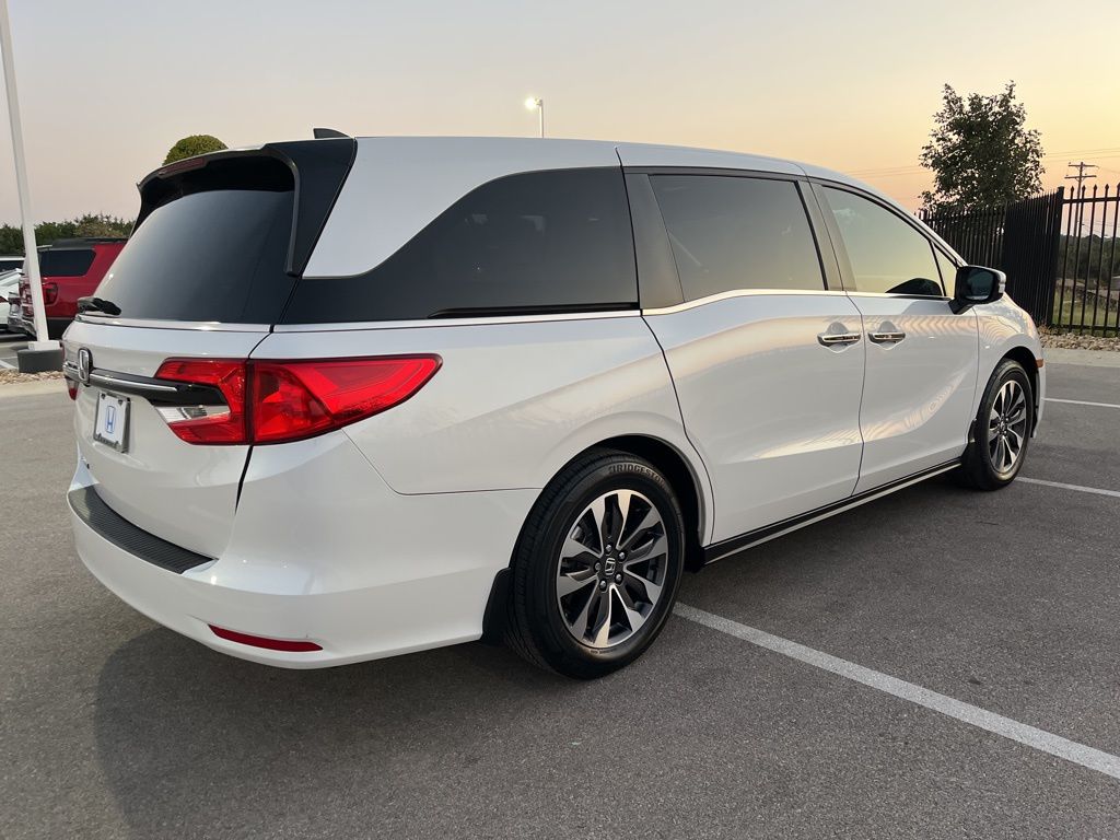 Thumbnail: 2023 Honda Odyssey - 4