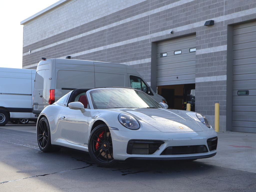 2023 Porsche 911 Targa 4 GTS Cabriolet AWD