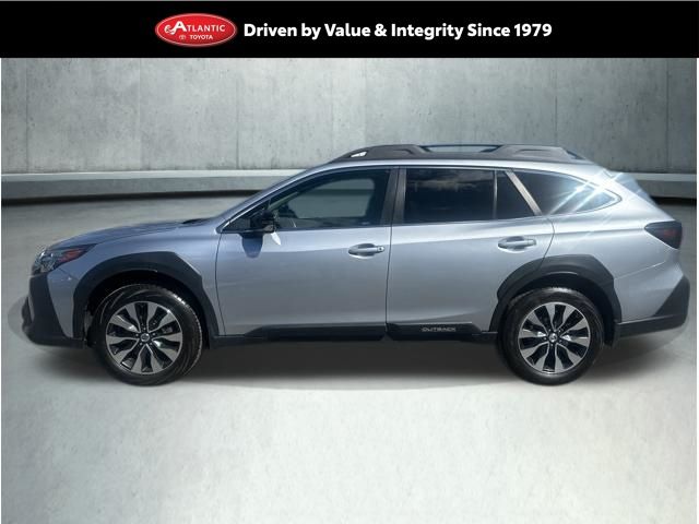 2023 Subaru Outback Limited's photo