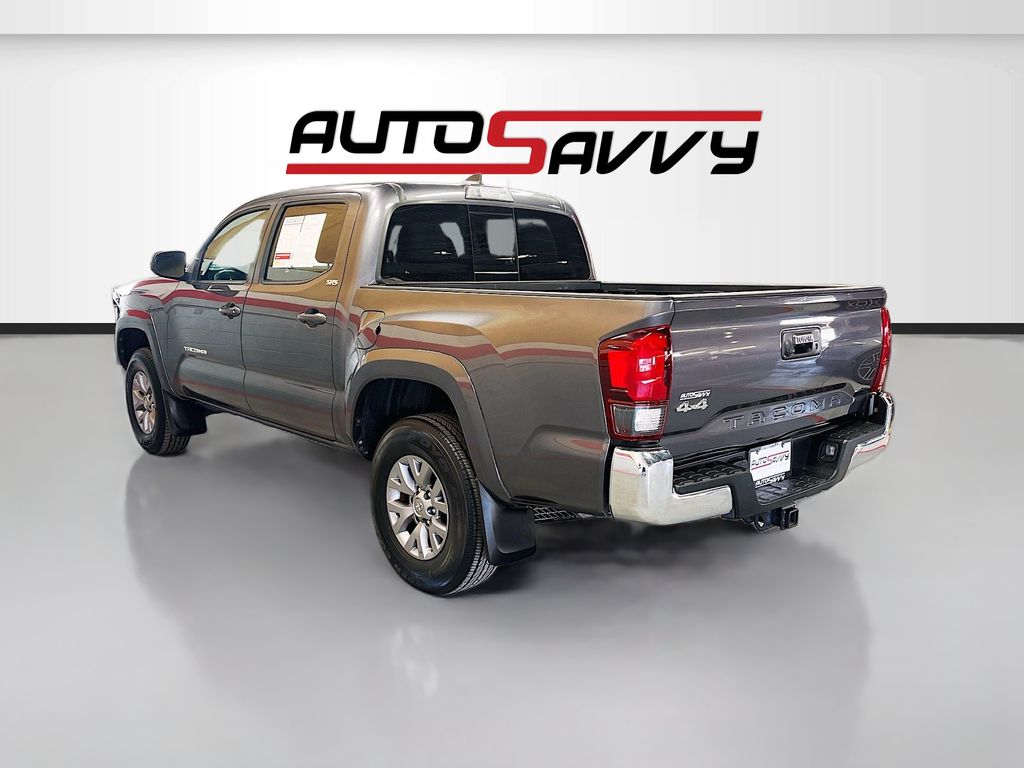 Used 2019 Gray Toyota SR5 image 5